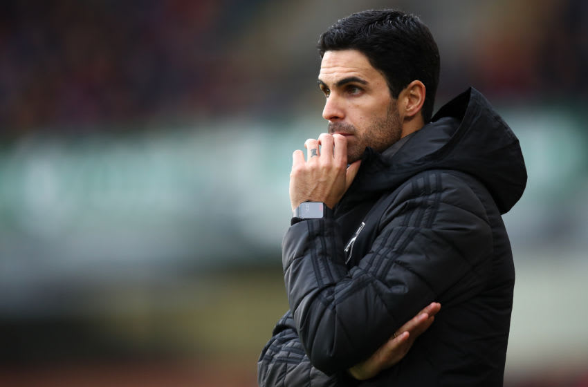 BURNLEY, ENGLAND - FEBRUARY 02: Mikel Arteta the head coach / manager of Arsenal looks on during the Premier League match between Burnley FC and Arsenal FC at Turf Moor on February 2, 2020 in Burnley, United Kingdom. (Photo by Robbie Jay Barratt - AMA/Getty Images)