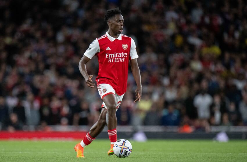 LONDON, ENGLAND - AUGUST 31: Albert Sambi Lokonga of Arsenal FC control ball during the Premier League match between Arsenal FC and Aston Villa at Emirates Stadium on August 31, 2022 in London, United Kingdom. (Photo by Sebastian Frej/MB Media/Getty Images)