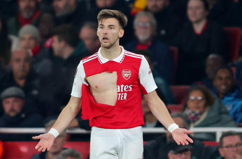 LONDON, ENGLAND - NOVEMBER 03: Kieran Tierney of Arsenal reacts to his ripped shirt during the UEFA Europa League group A match between Arsenal FC and FC Zurich at Emirates Stadium on November 3, 2022 in London, United Kingdom. (Photo by Marc Atkins/Getty Images)