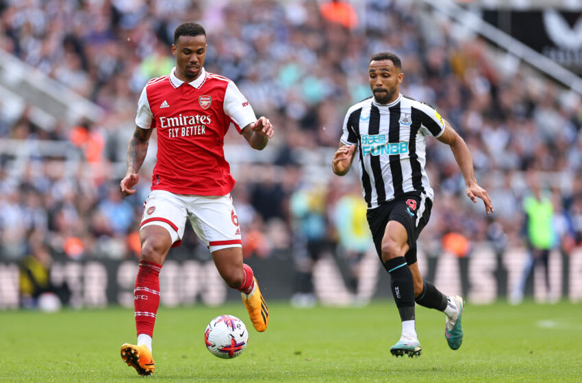 NEWCASTLE, ENGLAND - MAY 7: Gabriel of Arsenal and Callum Wilson of Newcastle United during the Premier League match between Newcastle United and Arsenal FC at St. James Park on May 7, 2023 in Newcastle upon Tyne, United Kingdom.