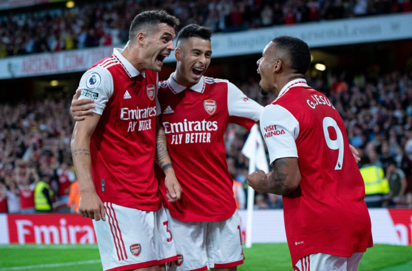 LONDON, ENGLAND - AUGUST 31: Gabriel Jesus of Arsenal FC celebrates with Granit Xhaka and Gabriel Martinelli after scoring the opening goal during the Premier League match between Arsenal FC and Aston Villa at Emirates Stadium on August 31, 2022 in London, United Kingdom. (Photo by Sebastian Frej/MB Media/Getty Images)