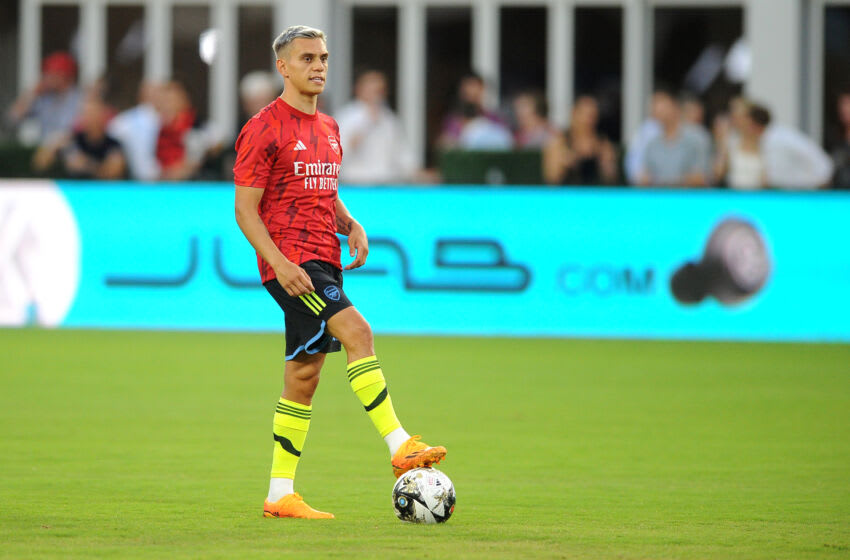 WASHINGTON, DC - JULY 19: Leandro Trossard #19 of Arsenal F.C.warming up during a game between Arsenal and Major League Soccer at Audi Field on July 19, 2023 in Washington, DC. (Photo by Jose L Argueta/ISI Photos/Getty Images)