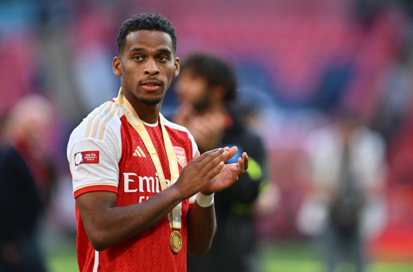 LONDON, ENGLAND - AUGUST 6: Jurrien Timber of Arsenal celebrates following their sides victory after The FA Community Shield match between Manchester City against Arsenal at Wembley Stadium on August 6, 2023 in London, England. (Photo by Sebastian Frej/MB Media/Getty Images)