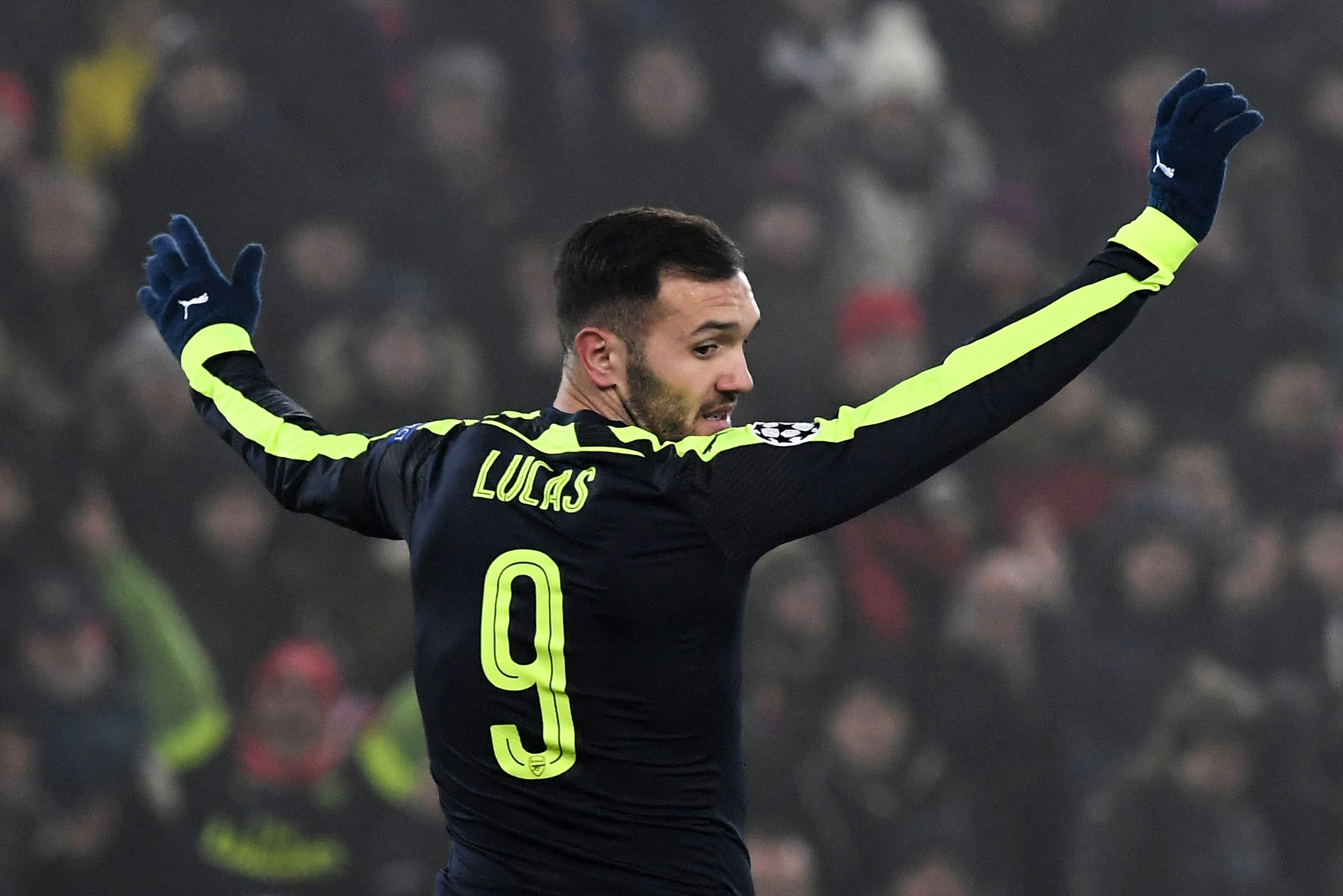Arsenal, Lucas Perez